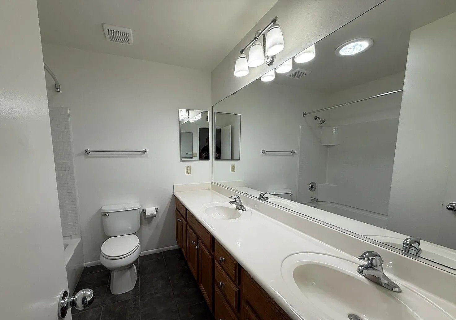 1410 E Verlea Dr Tempe, AZ 85282 photo 5