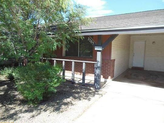 2705 S Jentilly Ln photo 2