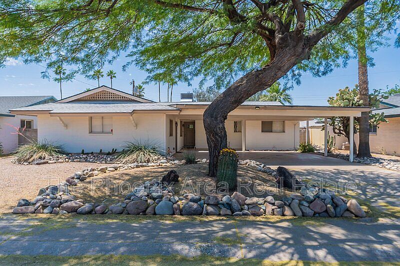 1001 E Campus Dr Tempe, AZ 85282 photo 2