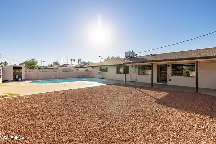 2715 S Rita Ln Tempe, AZ 85282 photo 2