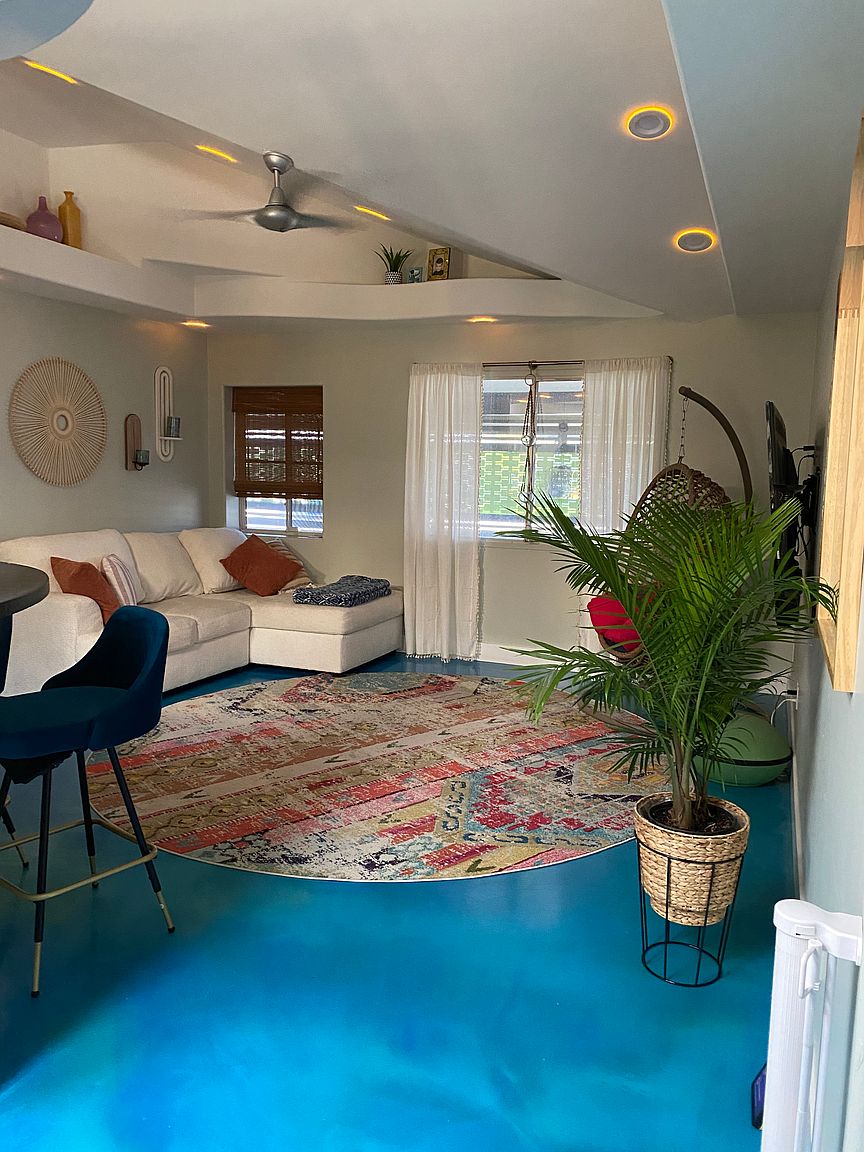 1110 E Campus Dr photo 3