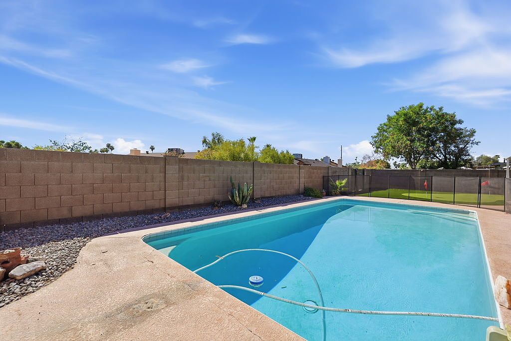 3215 S Kachina Dr photo 5