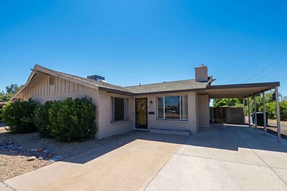 3106 S Los Feliz Dr photo 2