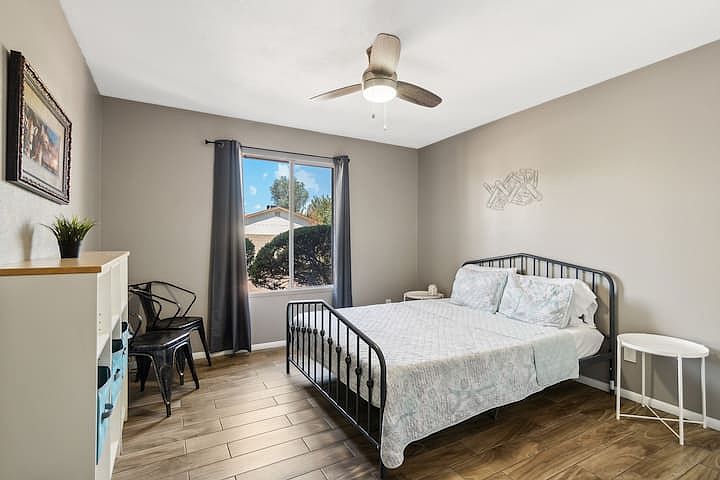 3209 S Los Feliz Dr Tempe, AZ 85282 photo 5