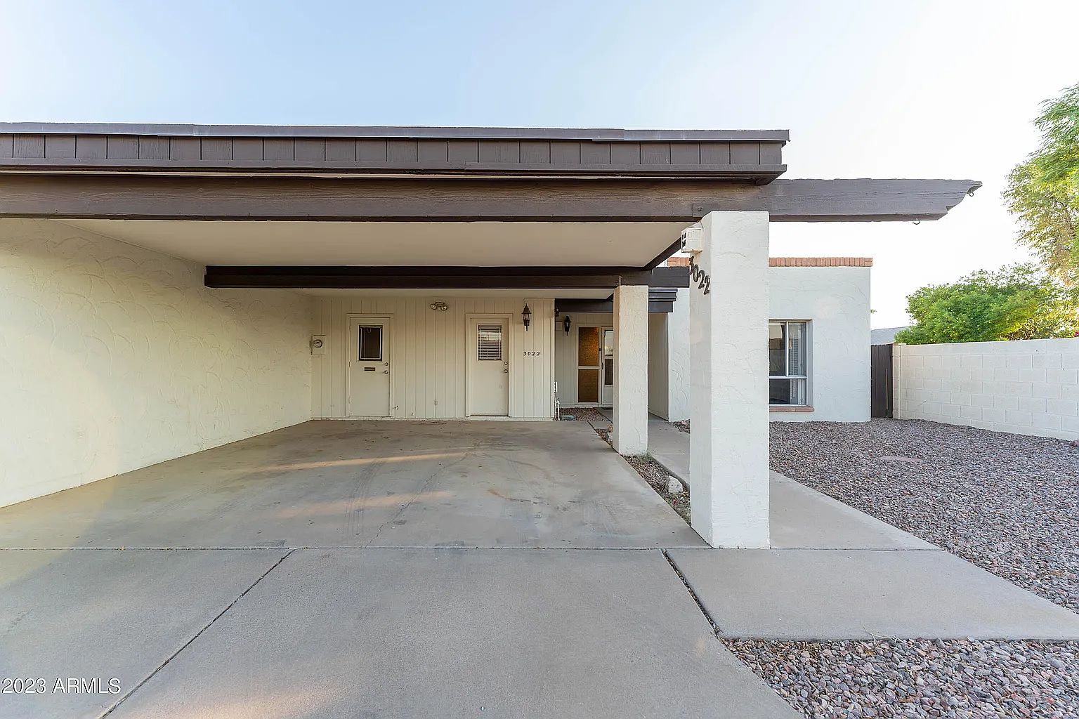 3022 S Country Club Way photo 2