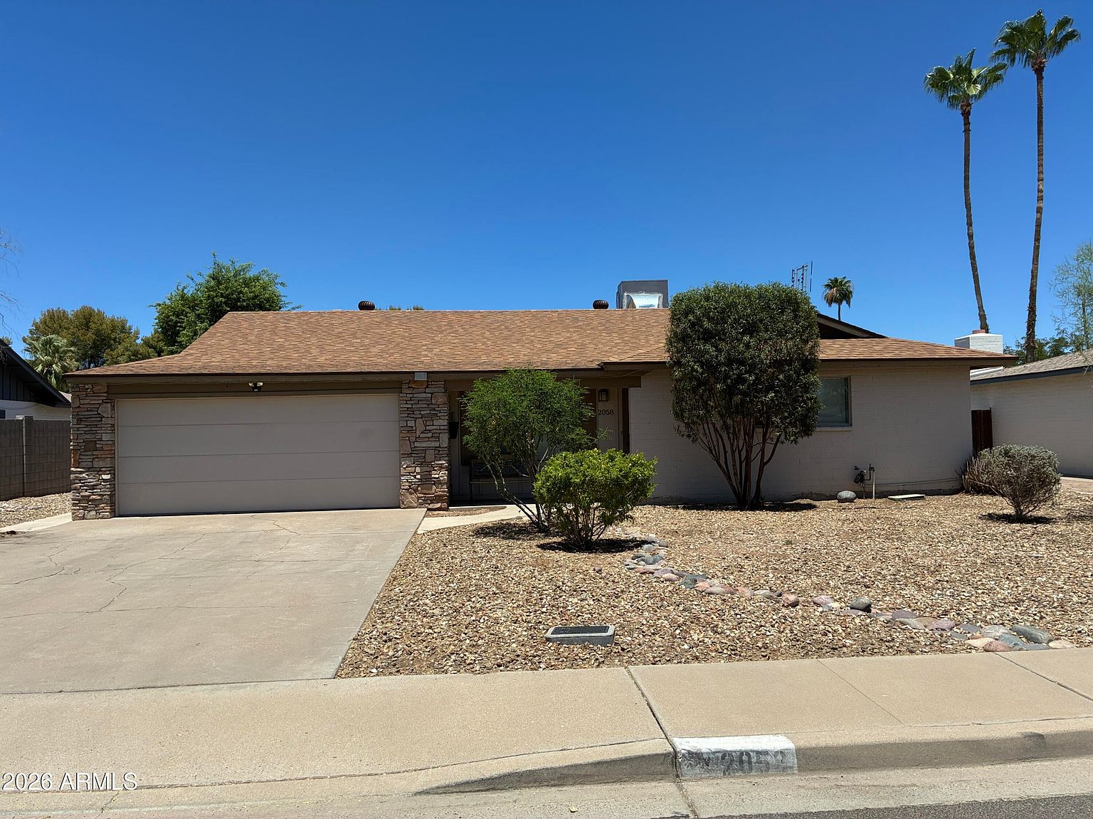 2058 E Fremont Dr Tempe, AZ 85282 photo 2