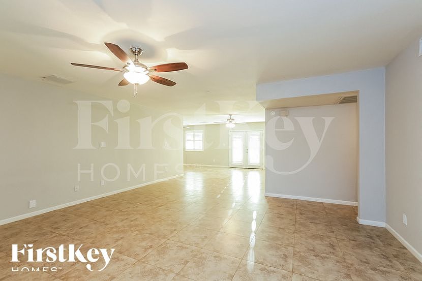 5106 S Fairfield Dr photo 5