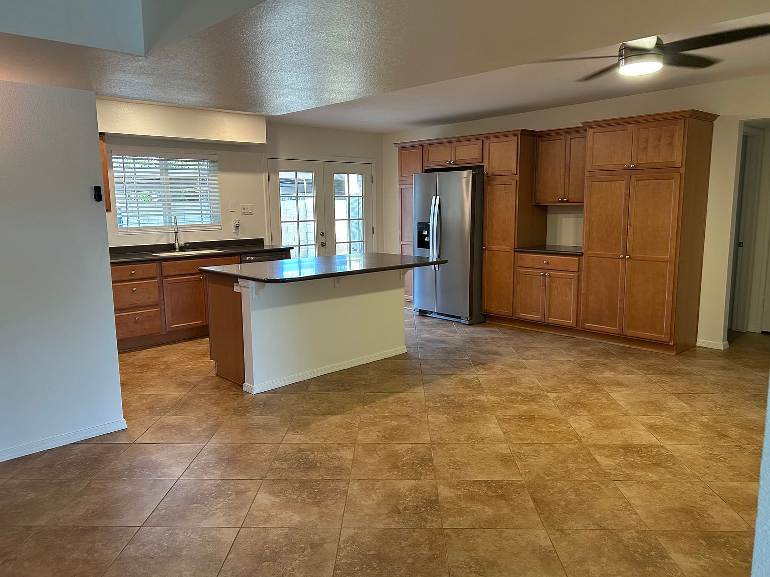 2120 E Villa Ct photo 5