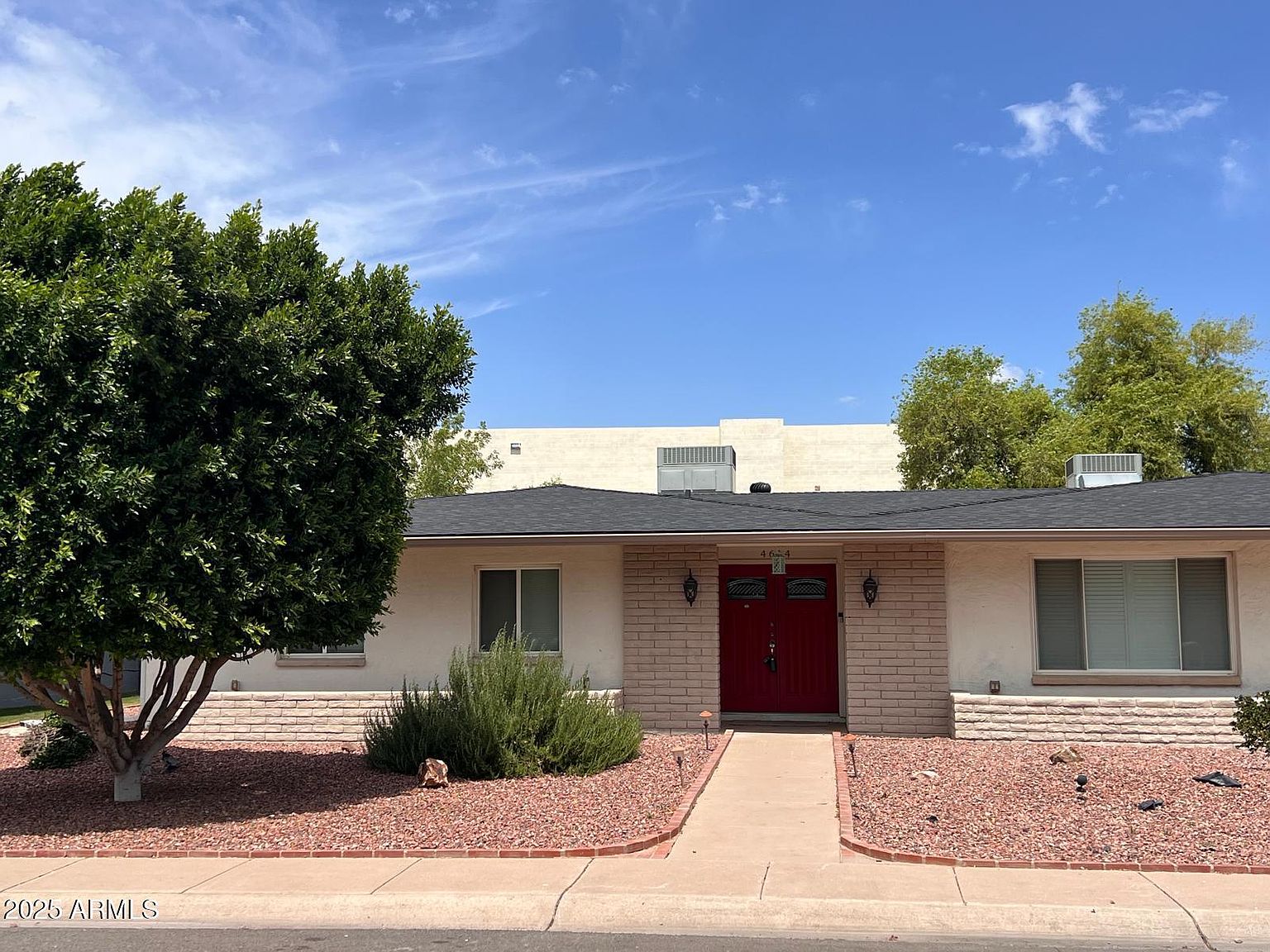 4614 S Kachina Dr Tempe, AZ 85282 photo 3