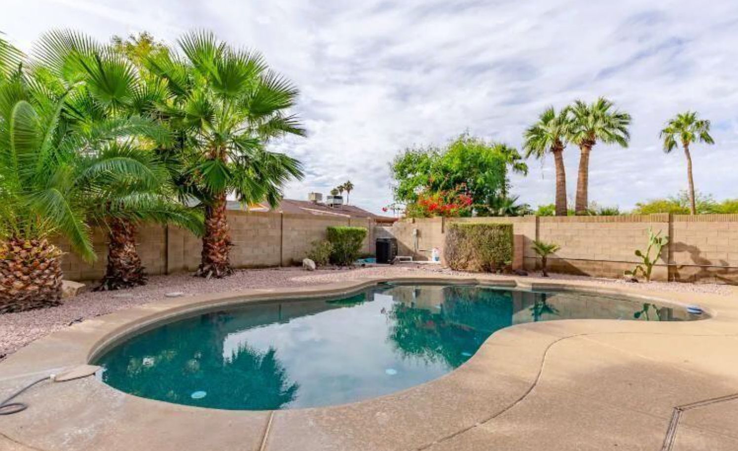1321 E La Jolla Dr Tempe, AZ 85282 photo 3