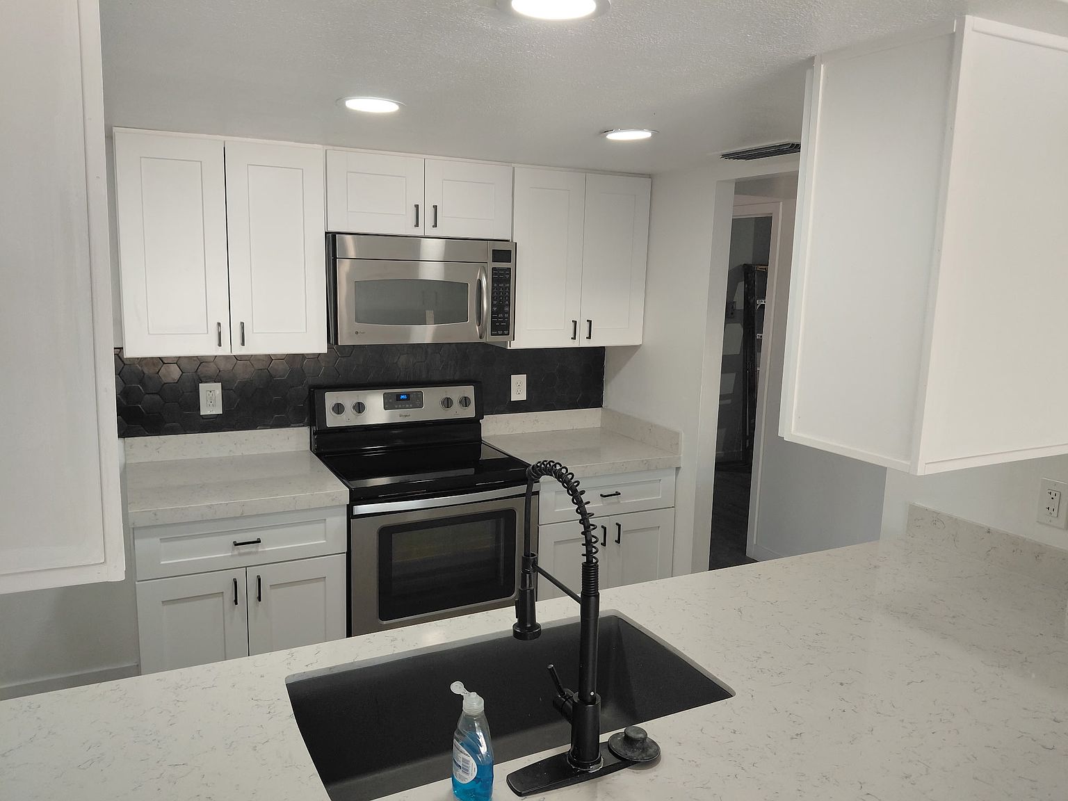 3903 S Juniper St Tempe, AZ 85282 photo 3