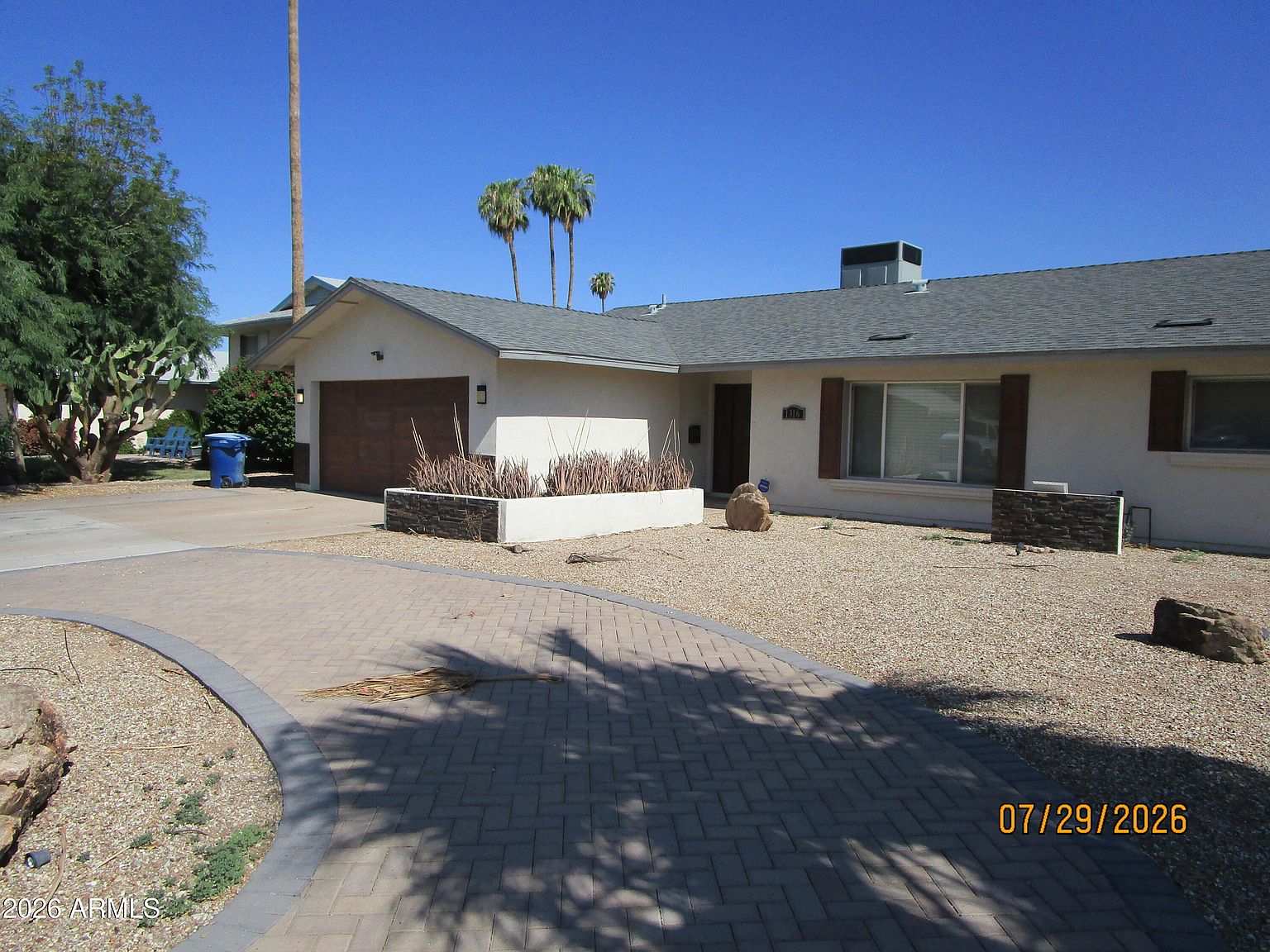 1316 E Donner Dr photo 2