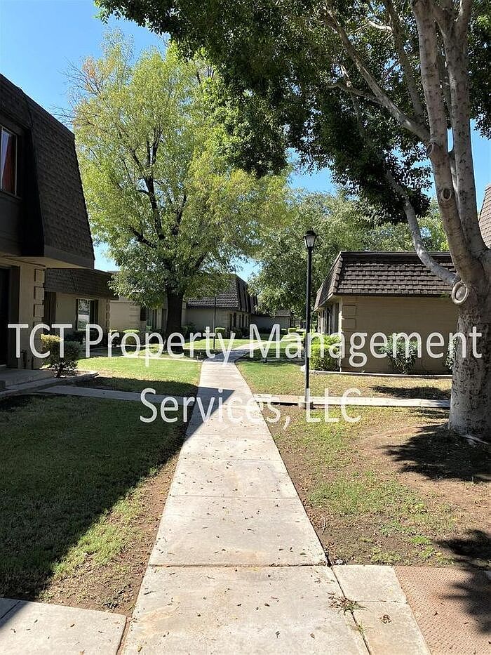 1725 E Ellis Dr Tempe, AZ 85282 photo 4
