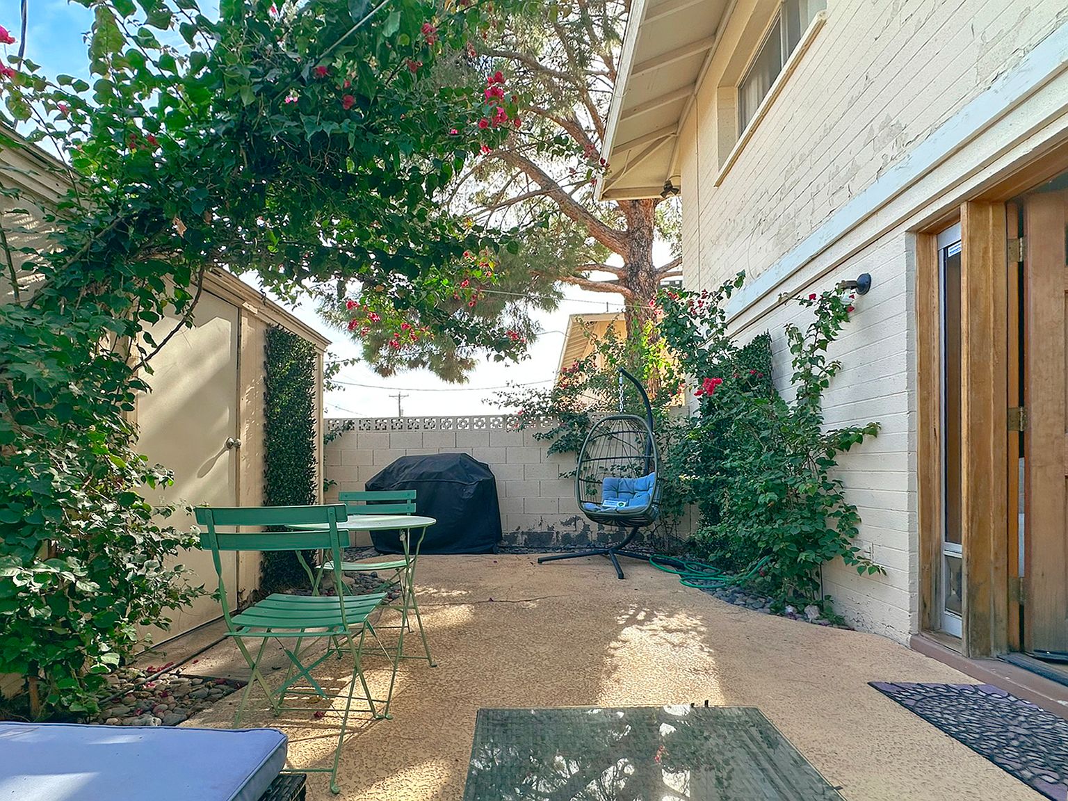 4645 S Mill Ave photo 2