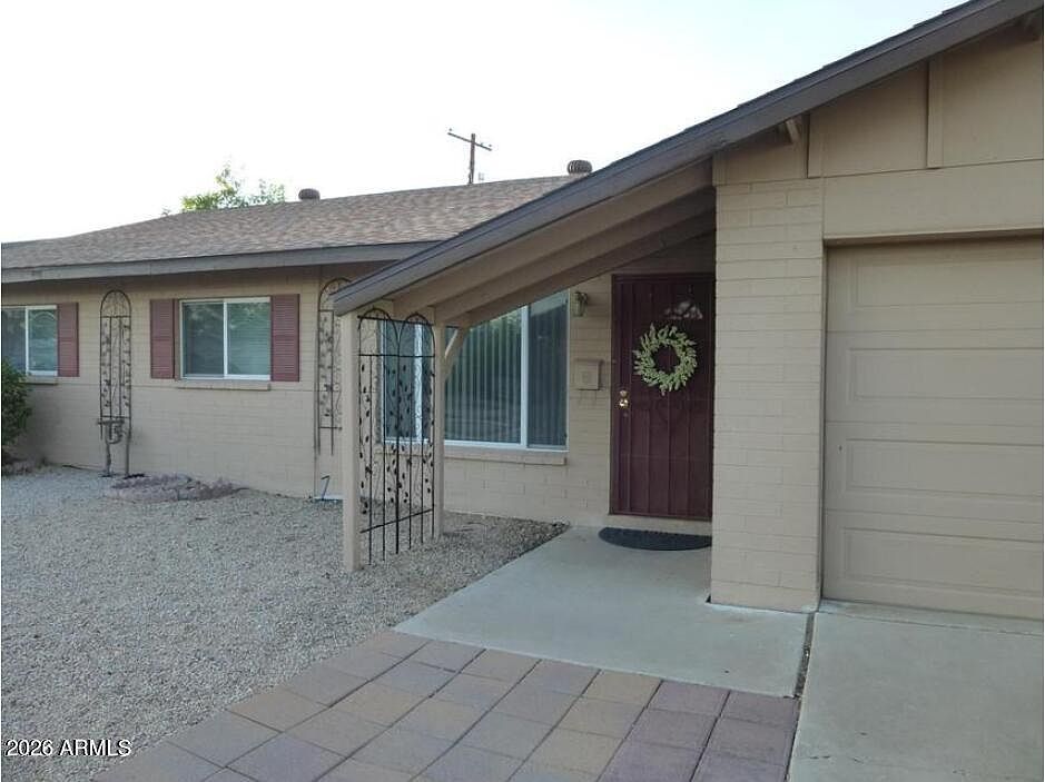 946 E Loma Vista Dr Tempe, AZ 85282 photo 2