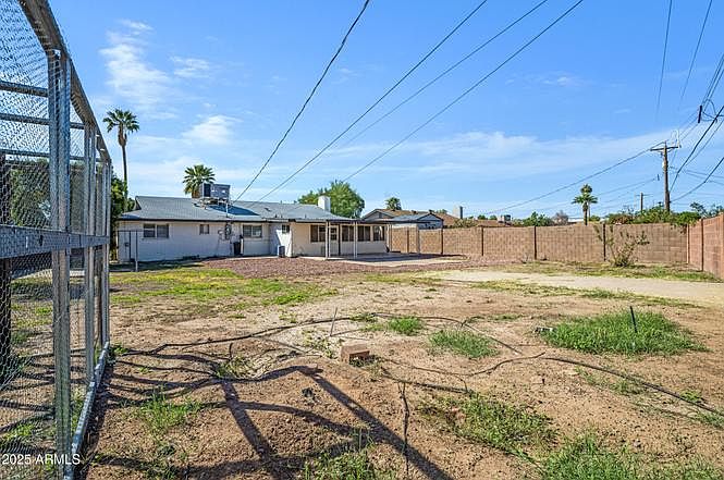 110 W Del Rio Dr Tempe, AZ 85282 photo 2