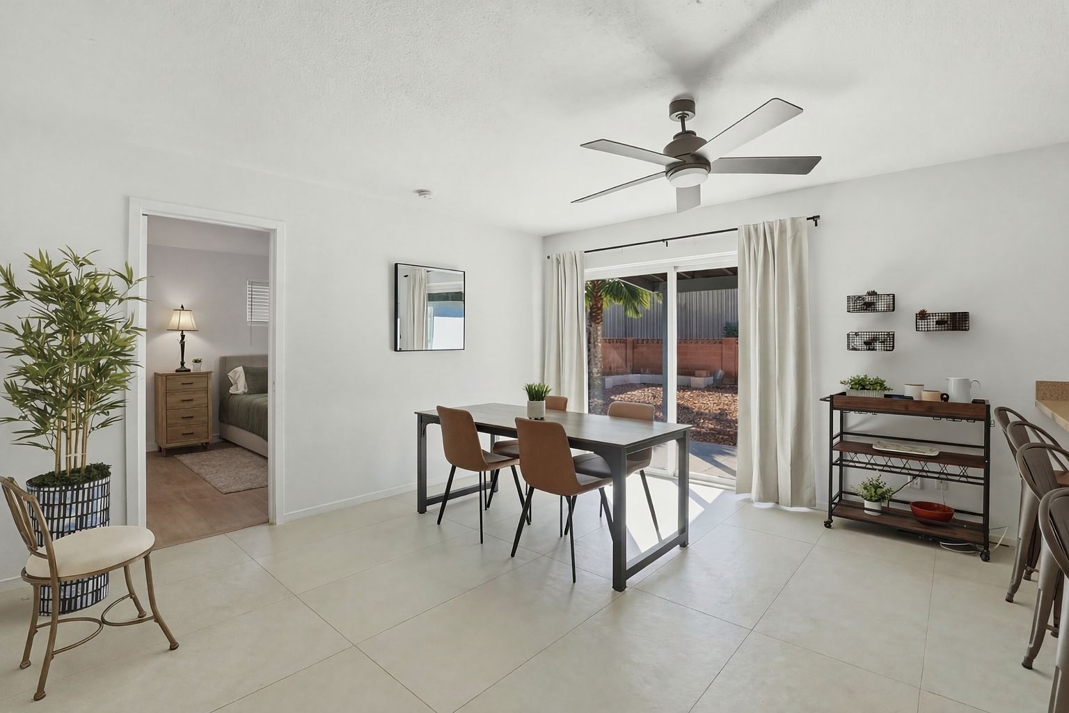 313 E Riviera Dr Tempe, AZ 85282 photo 3