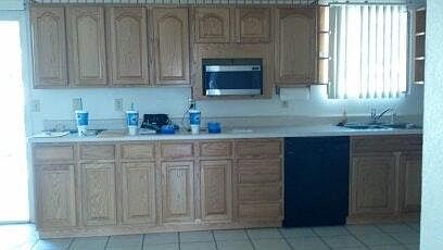 1206 E Manhatton Dr photo 4
