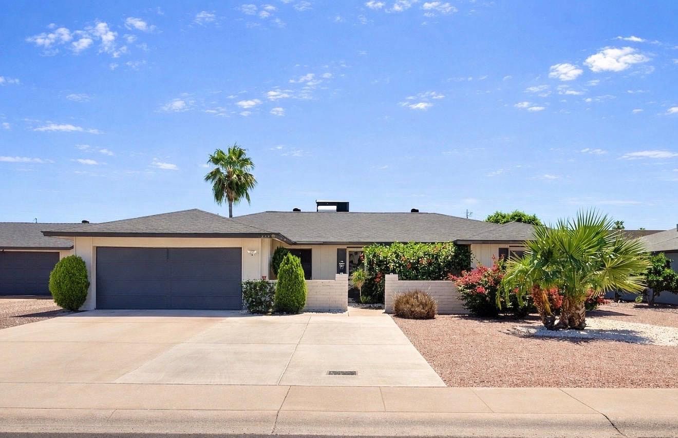 1237 E Riviera Dr Tempe, AZ 85282 photo 2