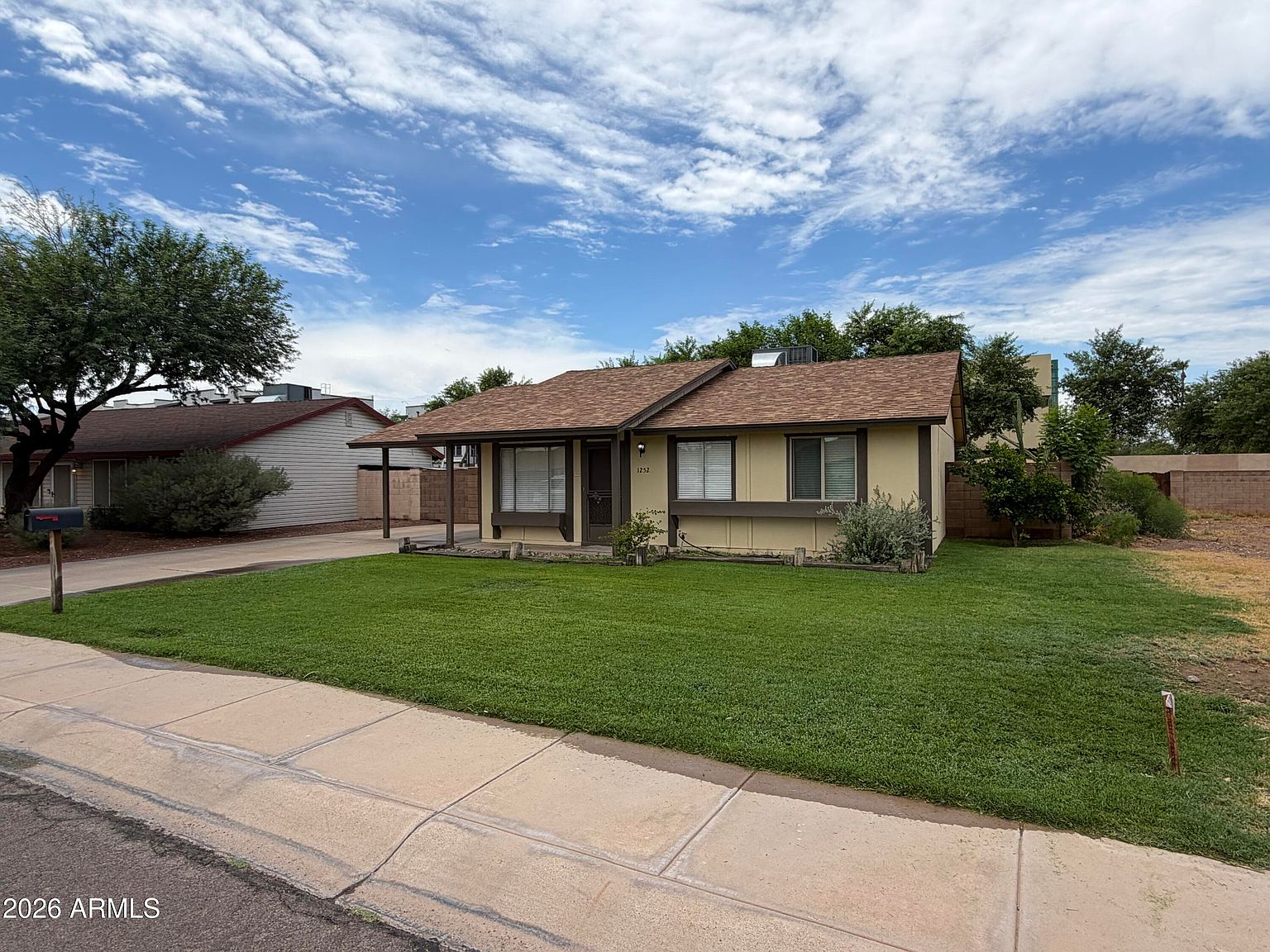 1252 E El Parque Dr Tempe, AZ 85282 photo 2