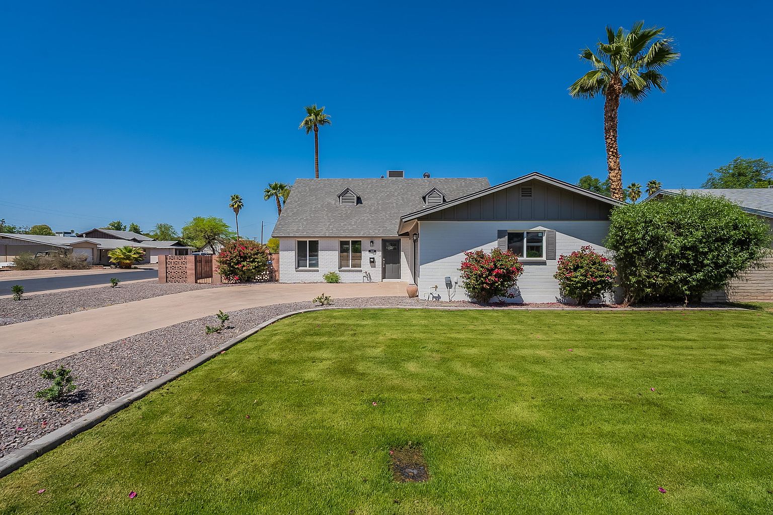 102 E Santa Cruz Dr photo 3