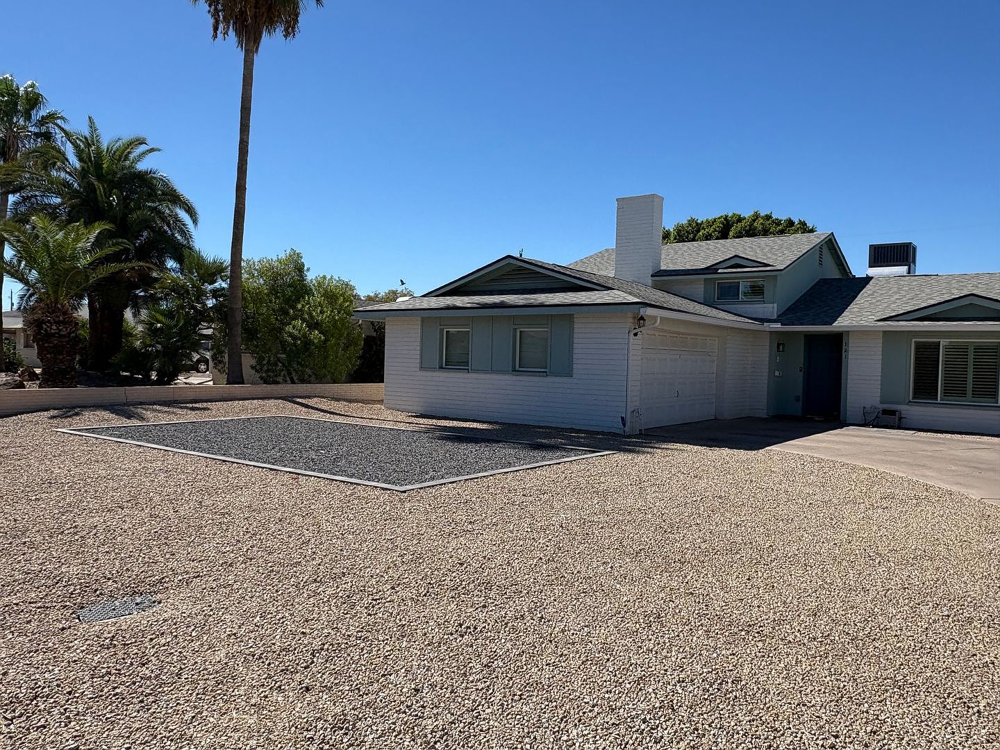 121 E SANTA CRUZ Drive photo 4