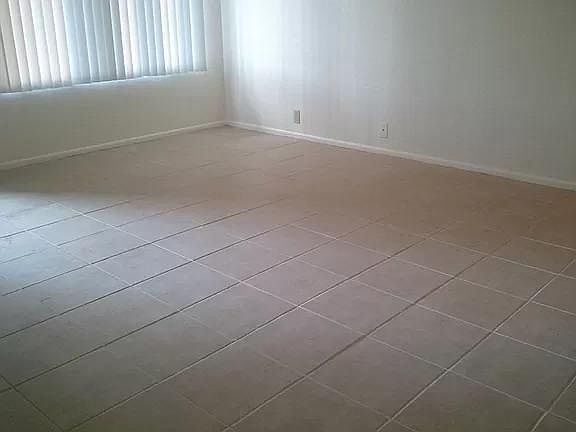 1141 W Dragoon Cir photo 3