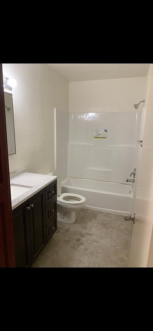 1141 W Dragoon Cir photo 2