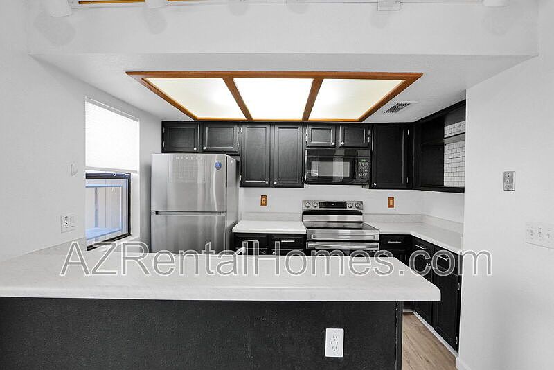 1432 W Emerald Ave Mesa, AZ 85202 photo 3