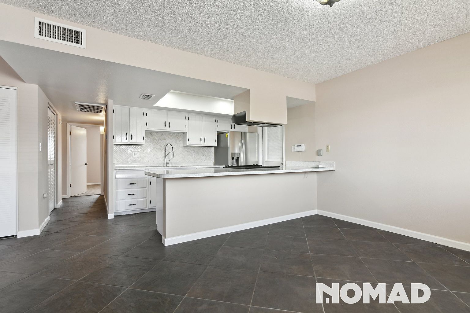 2312 W Catalina Ave photo 4