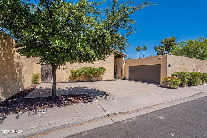 1011 N Cherry Mesa, AZ 85201 photo 3