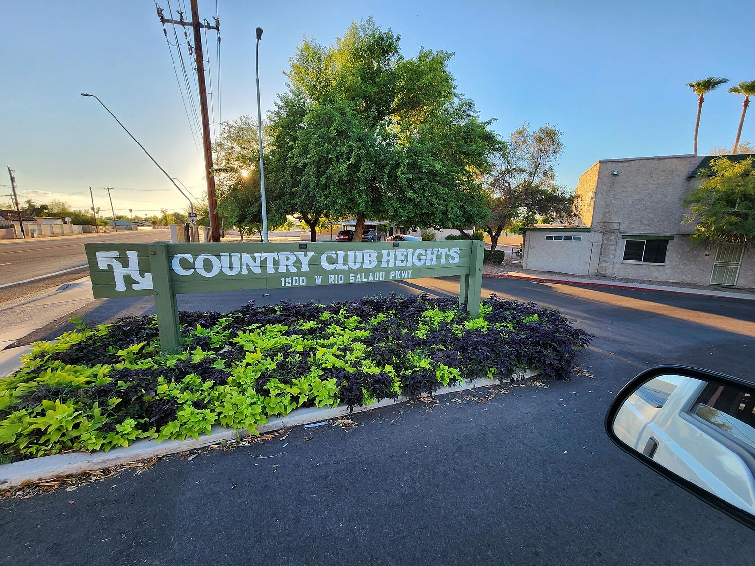 1500 W Rio Salado Pkwy photo 4