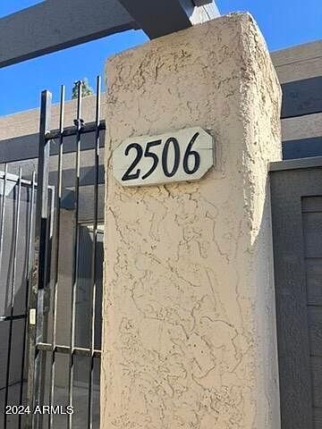 2506 E 5th Pl photo 2