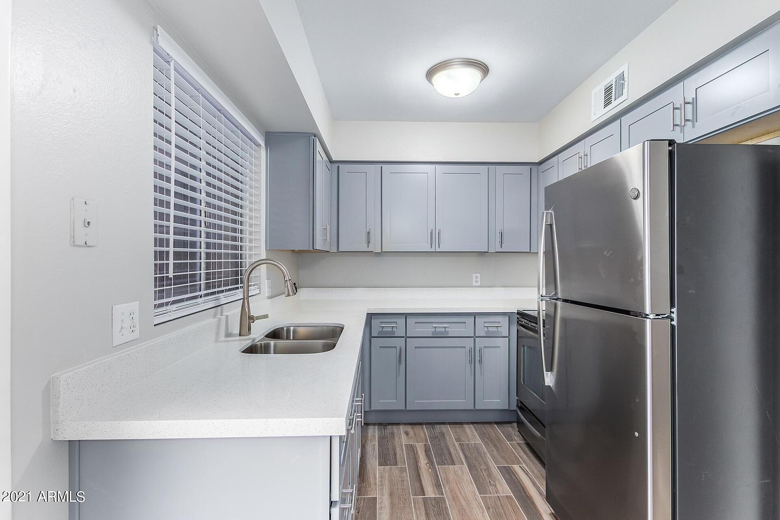 2612 E Lemon St Tempe, AZ 85288 photo 2