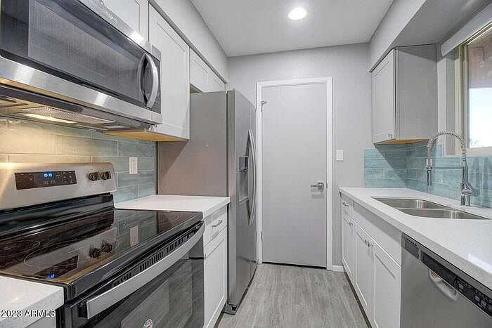 2220 W Dora St Mesa, AZ 85201 photo 2