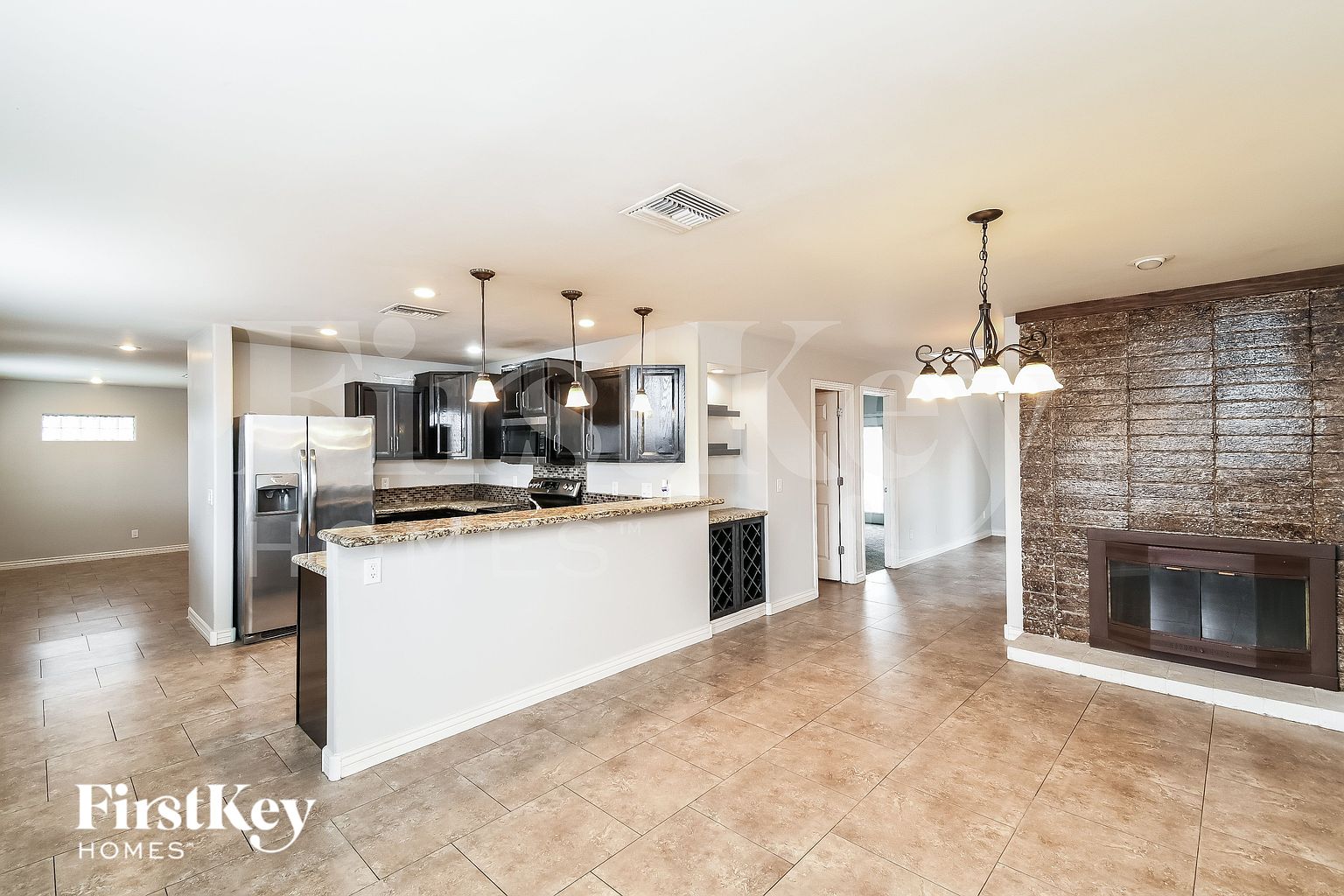1520 W Bentley St photo 5