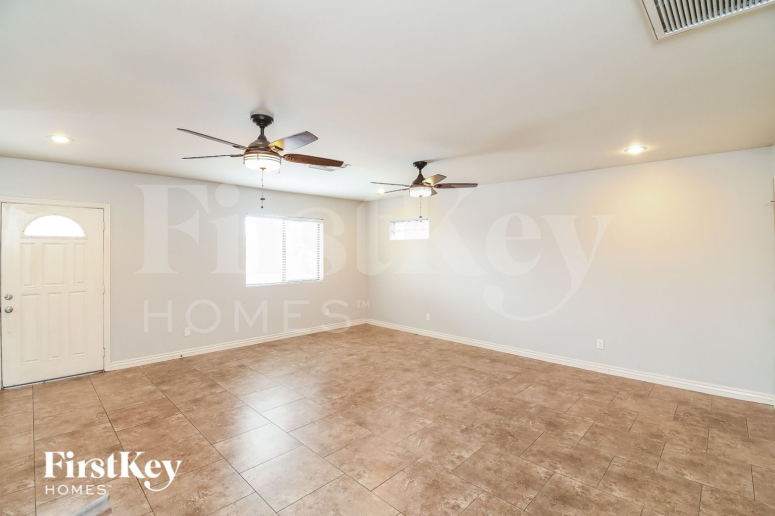 1520 W Bentley St photo 2