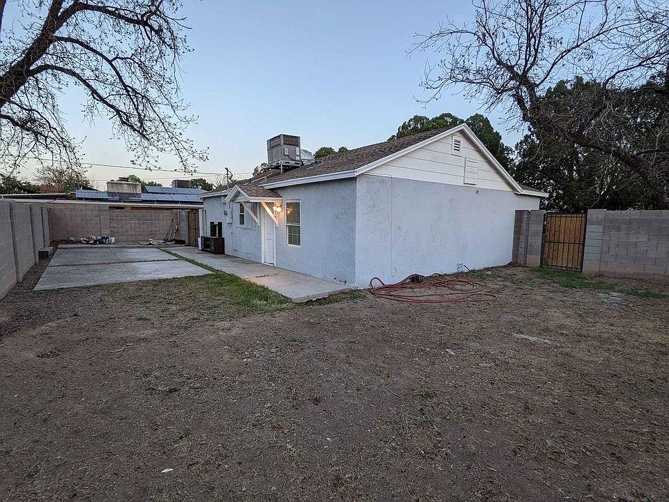 1154 W 2nd Pl photo 5