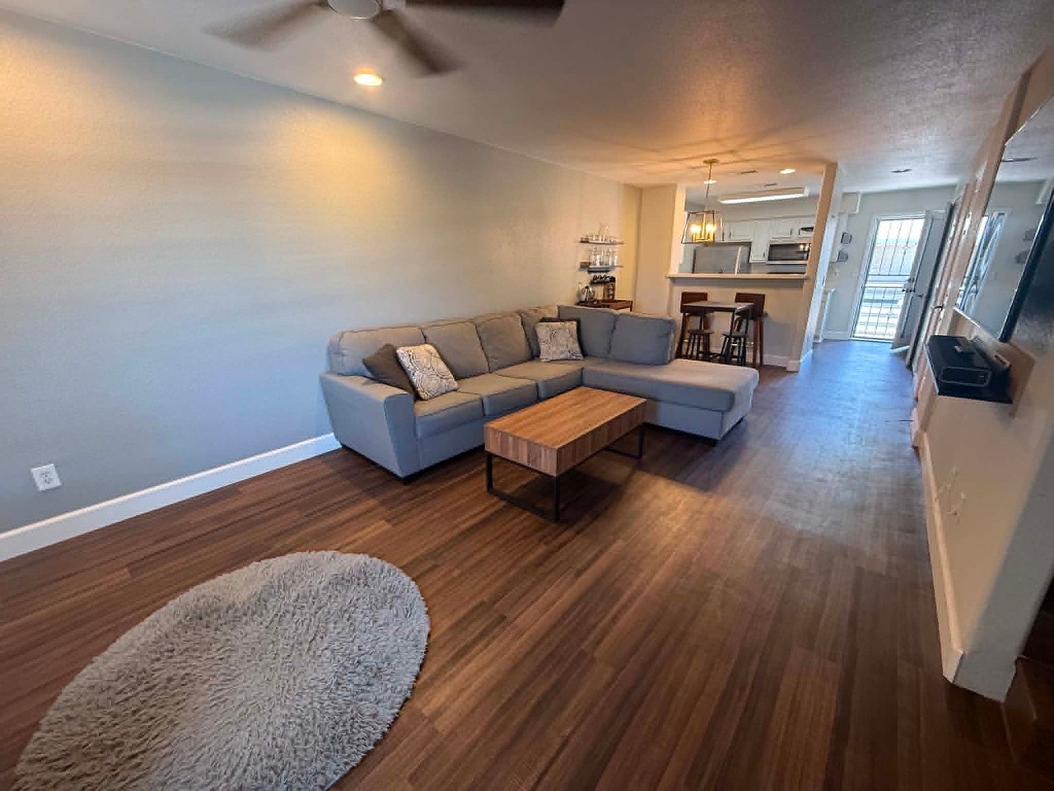1505 N Center St Mesa, AZ 85201 photo 2
