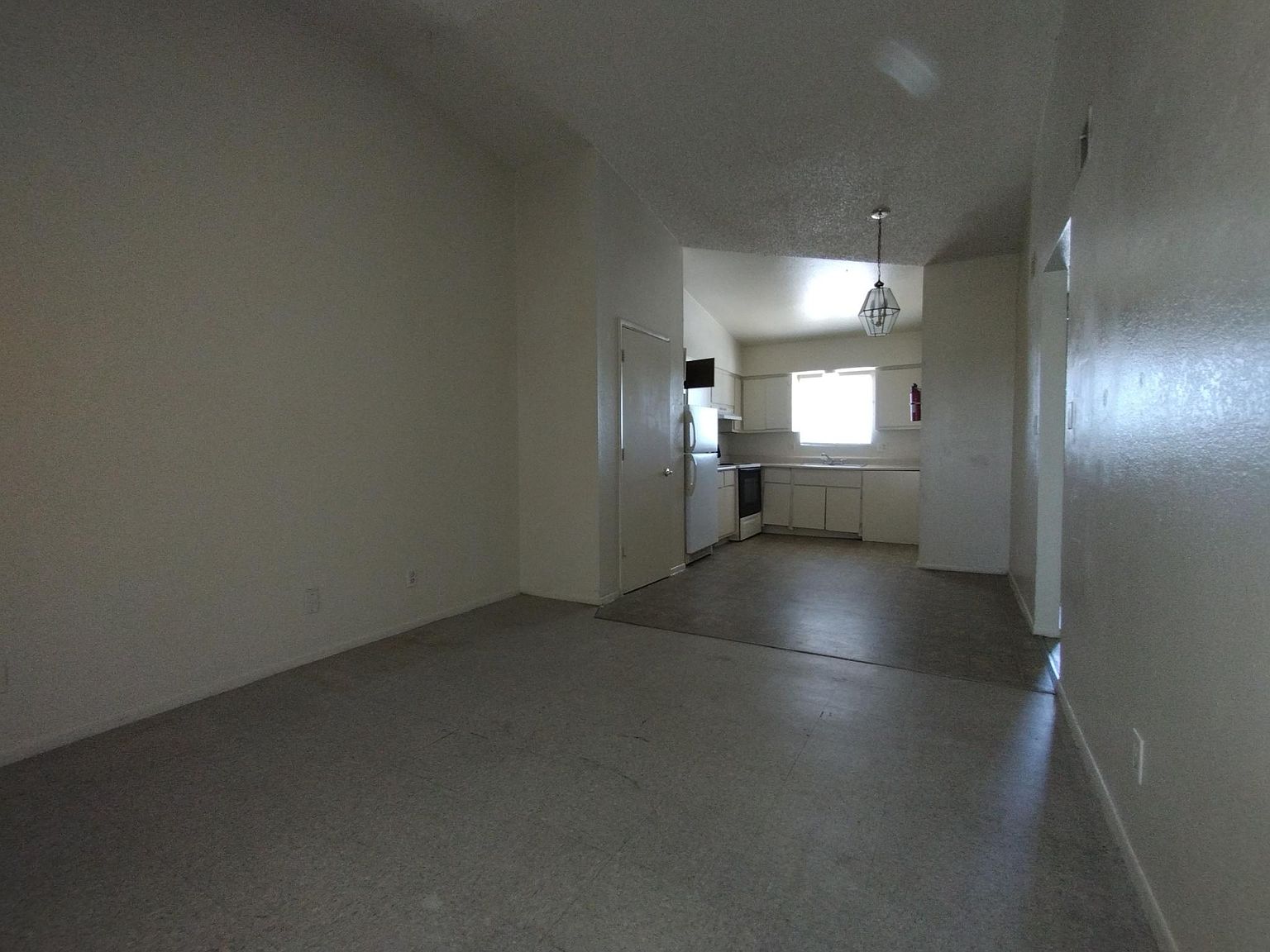 56 E Ingram St photo 4