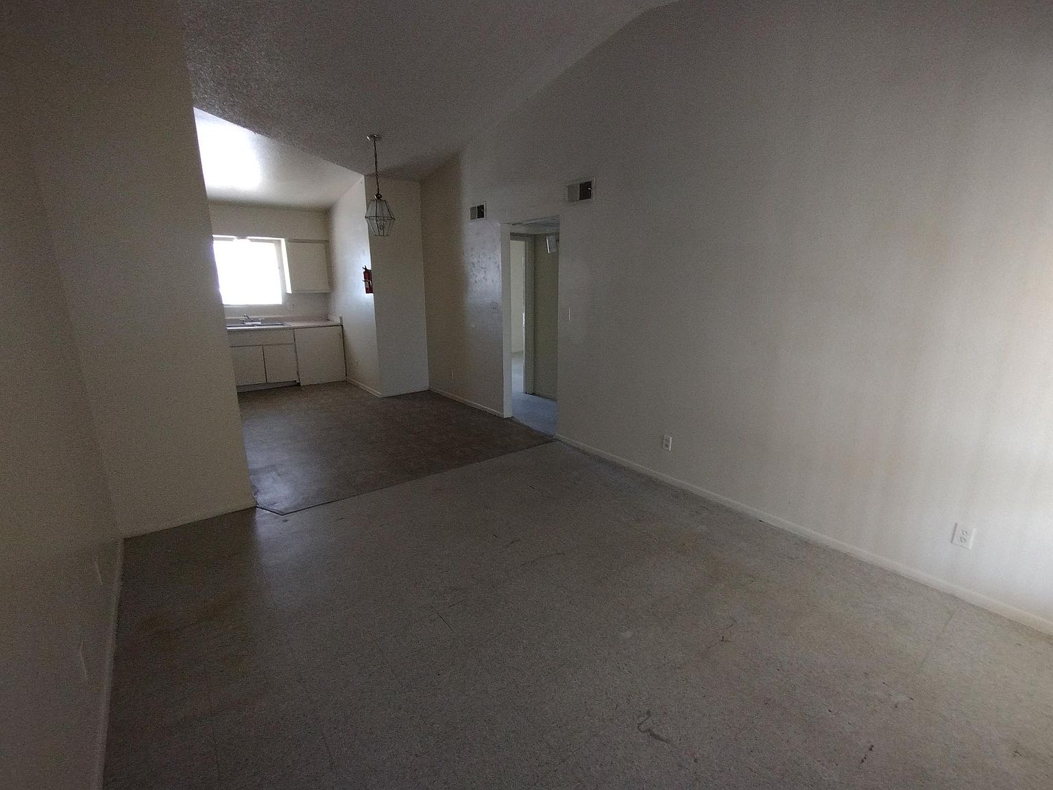 56 E Ingram St photo 5