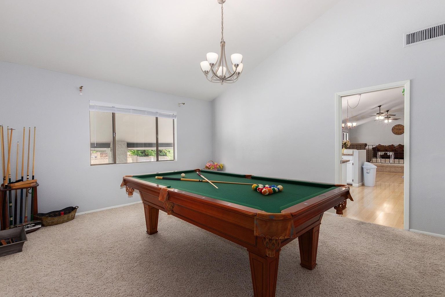 1701 N Barkley photo 4