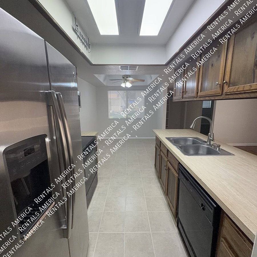 520 N Stapley Dr photo 3