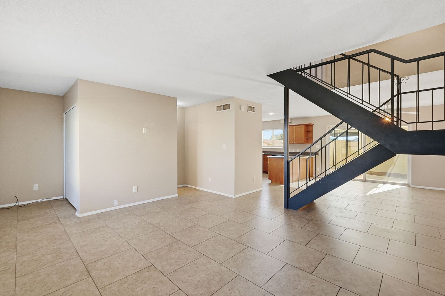 533 N Lesueur photo 5