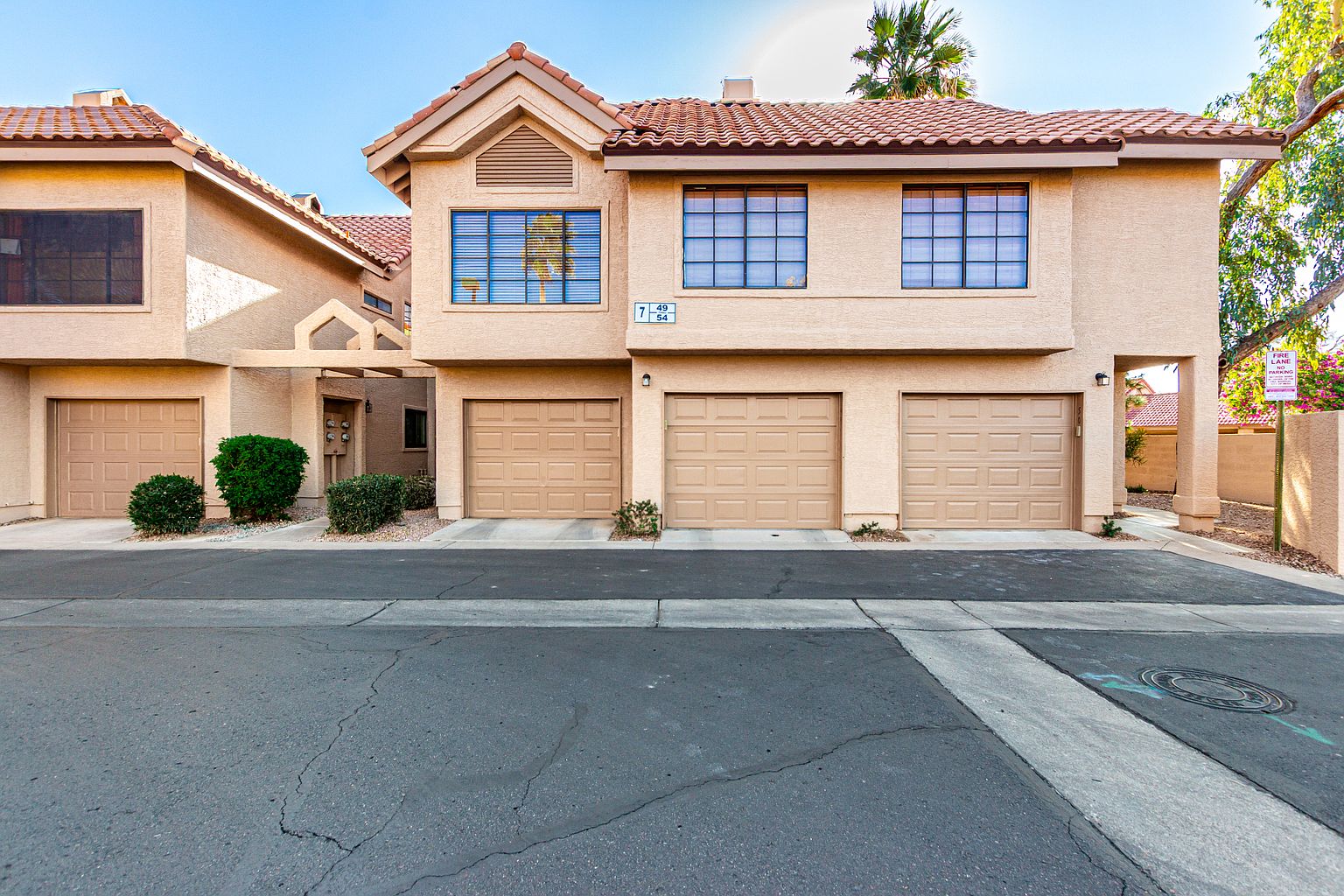1001 N Pasadena photo 2