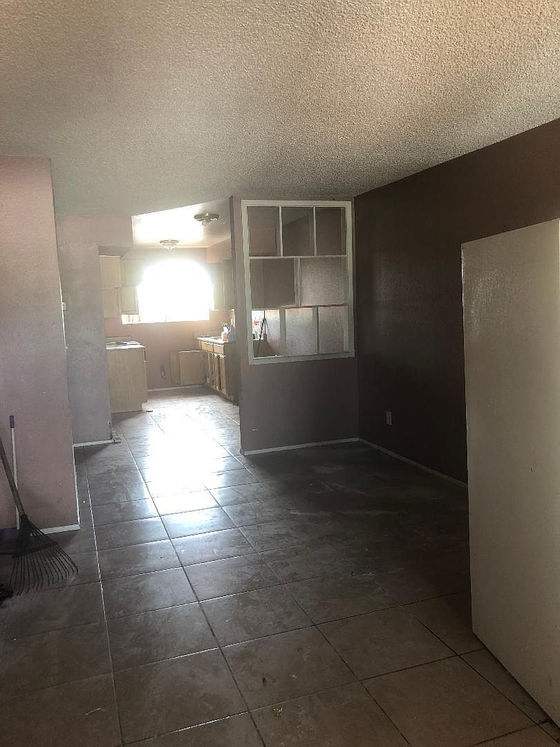 503 S Bellview photo 3
