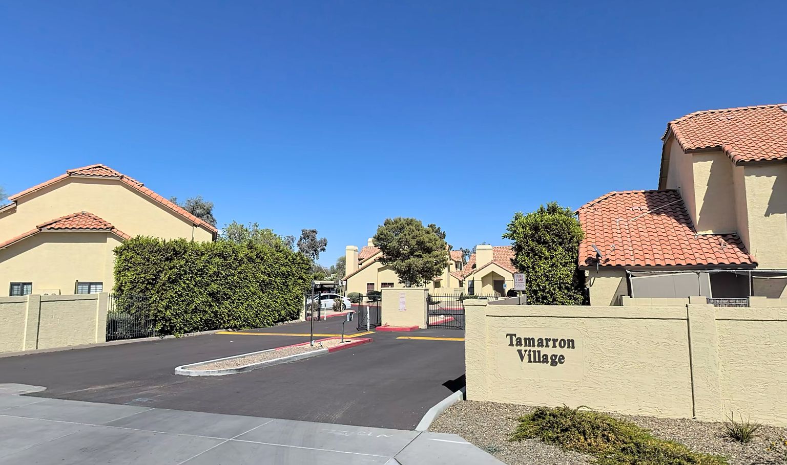 455 S Mesa Dr photo 2