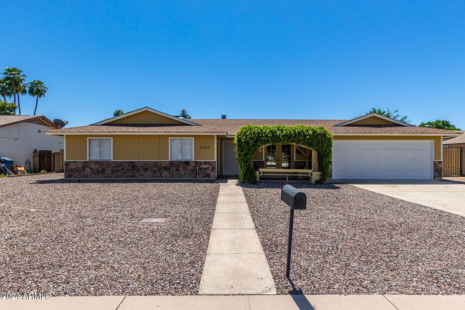 3 Bed, 3 Bath Mesa Home photo 3