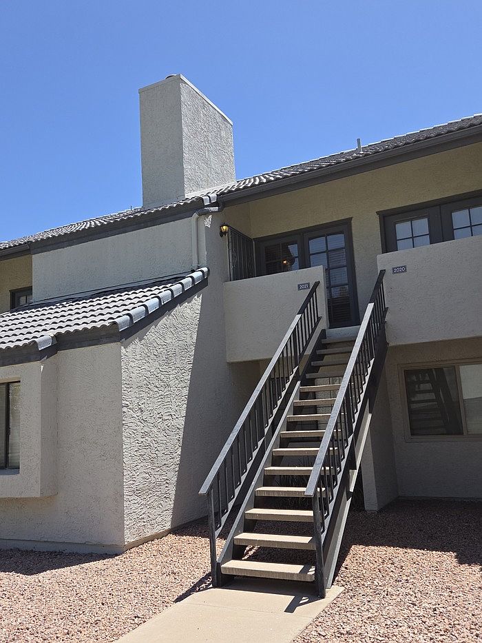 3716 E University Dr photo 3
