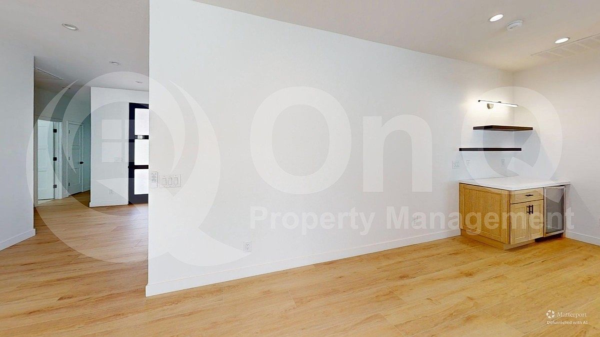 4846 E Downing Cir photo 4